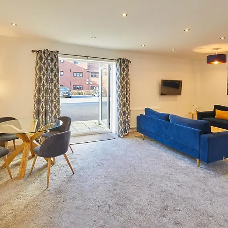 Host & - West Cliff Retreat