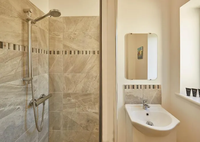 Host & - West Cliff Retreat