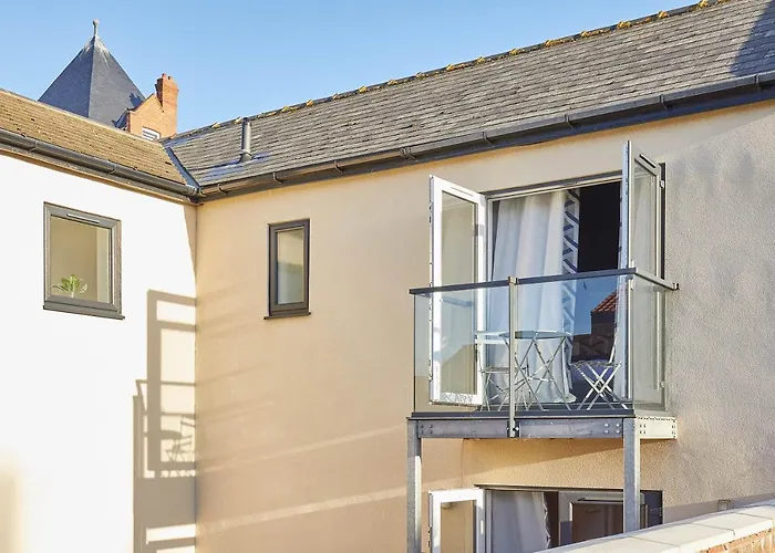 Host & - West Cliff Retreat Whitby