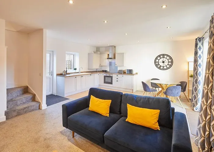 Host & - West Cliff Retreat